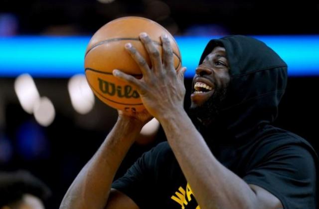 开云中国官网-格林首次参加勇士队内训练 预计在四周内完成复出